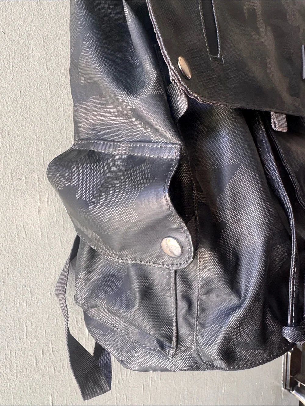 Duchamp Men's Camo Roll-Top Backpack - Black/Gray